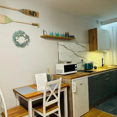 ゲストハウス Zlote Piaski ダルウォボ