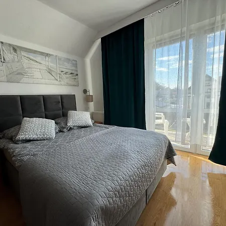 Guest house Zlote Piaski Z Basenem