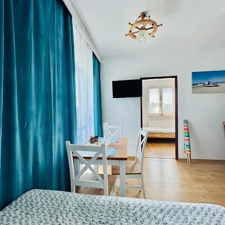 Zlote Piaski Z Basenem Guest house Darlowo