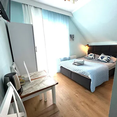 Zlote Piaski Z Basenem Guest house Darlowo