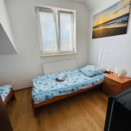 Zlote Piaski Z Basenem Guest house Darlowo