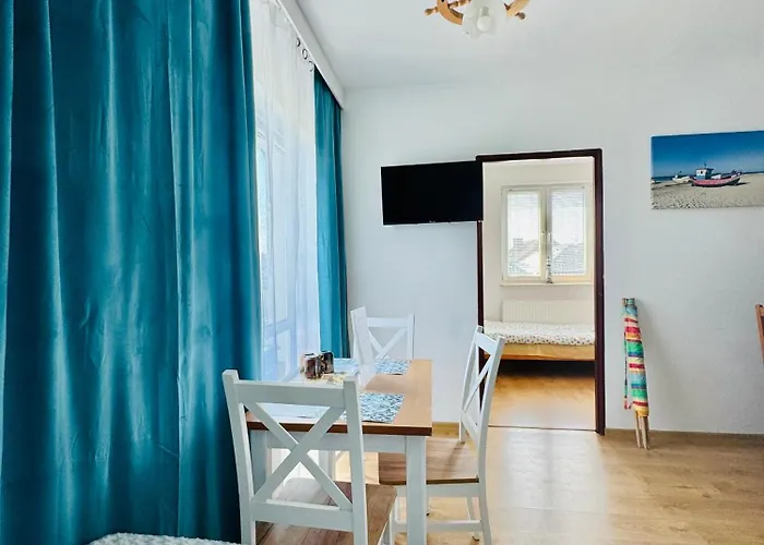 Zlote Piaski ゲストハウス ダルウォボ