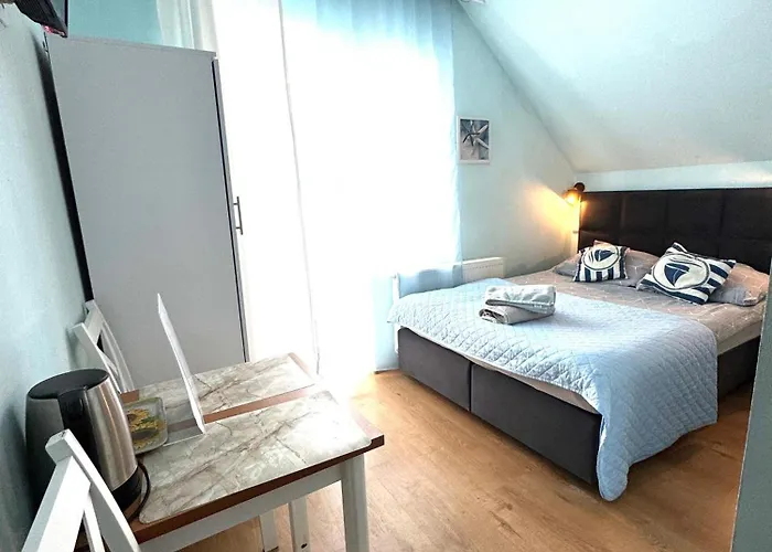 Zlote Piaski ゲストハウス ダルウォボ